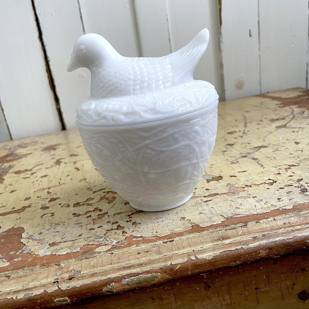 Vintage Avon Milk Glass Bird Dove on Nest Covered Dish Container